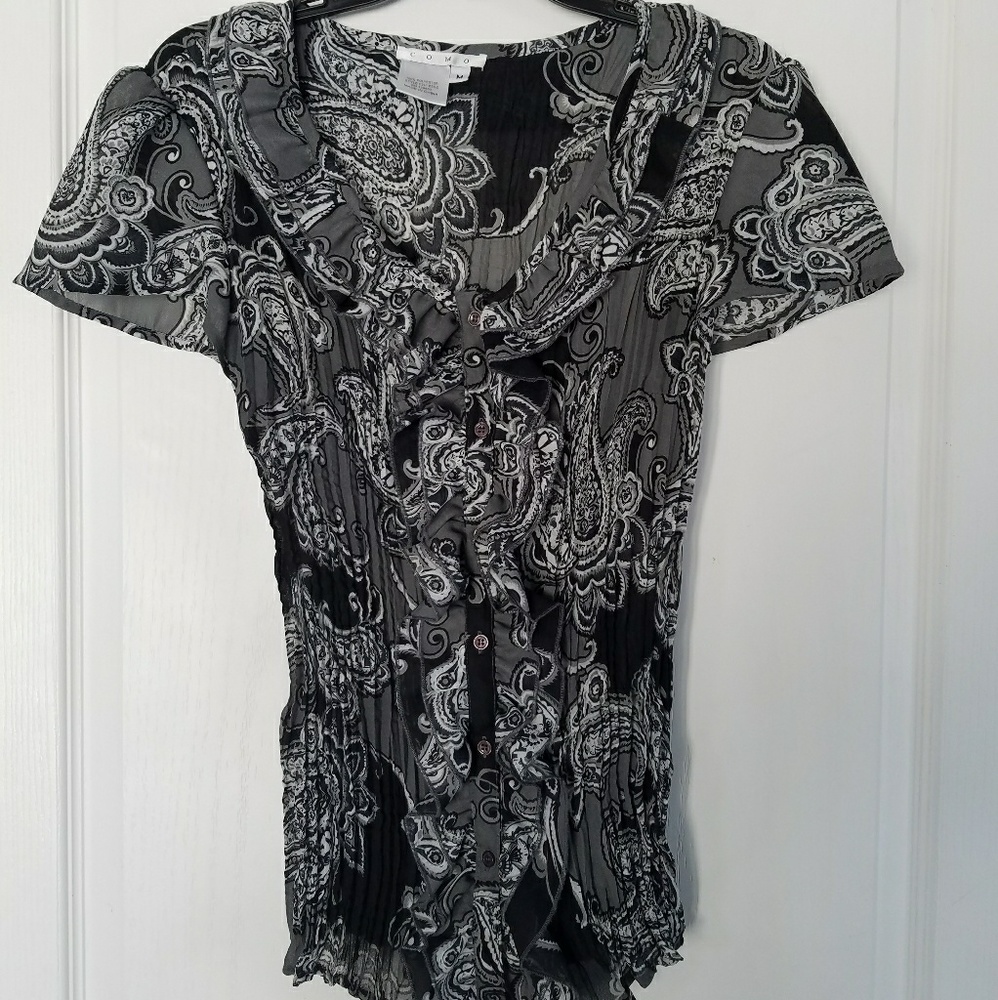 Slimming Ruffled Blouse